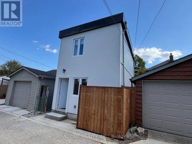 LANEWAY HOUSE - 90 DOUGLAS AVENUE, Toronto (Lawrence Park North), Ontario M5M1G5