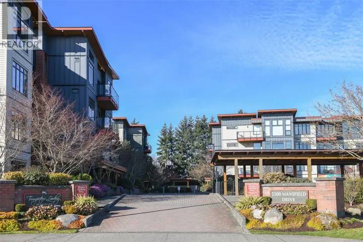 327 2300 Mansfield Dr, Courtenay, British Columbia V9N3S3