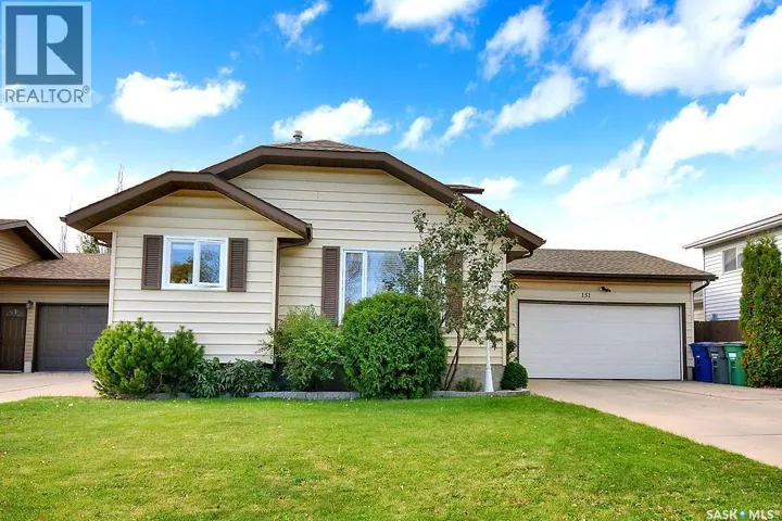 151 Hunt ROAD, Saskatoon, Saskatchewan S7L6E6