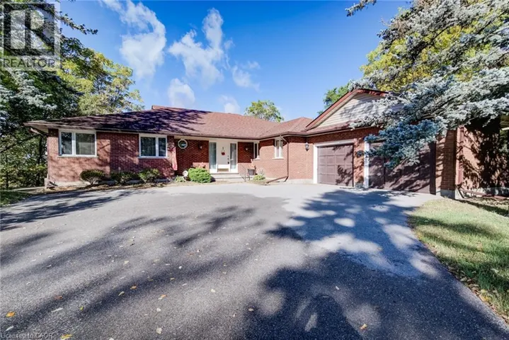 44 GREENSVIEW Drive, Kitchener, Ontario N2P2E6