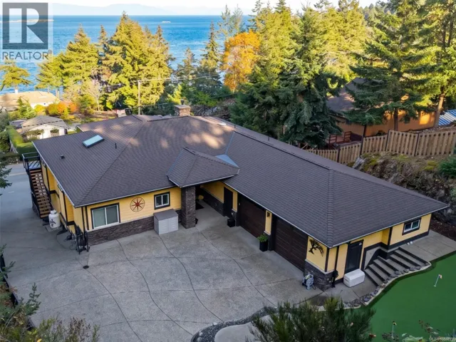3030 Dolphin Dr, Nanoose Bay, British Columbia V9P9J3
