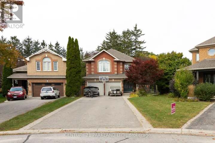 18 NAPIER COURT, Whitby (Brooklin), Ontario L1M1H1