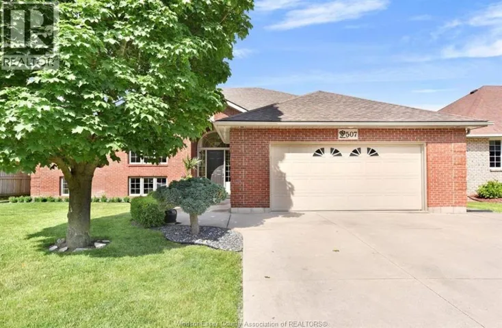 507 BREEZEWOOD STREET, Windsor, Ontario N8P1H4