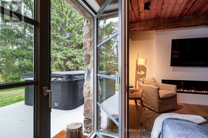 780