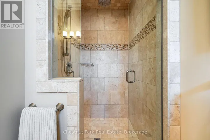 Shower in the 3 pc ensuite guest bedroom