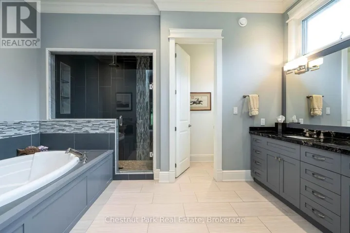 Luxurious 5 bedroom ensuite