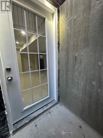 20 ARRAN CRESCENT, Vaughan (West Woodbridge), Ontario L4L1G5