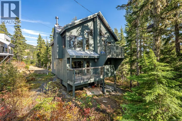 893 Clinton Wood Crt, Courtenay, British Columbia V9J1L0