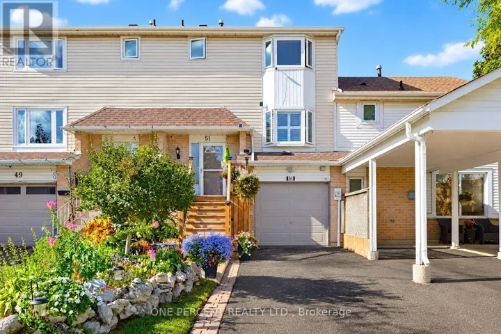 51 COURTLEIGH SQUARE, Brampton (Heart Lake East), Ontario L6Z1J2