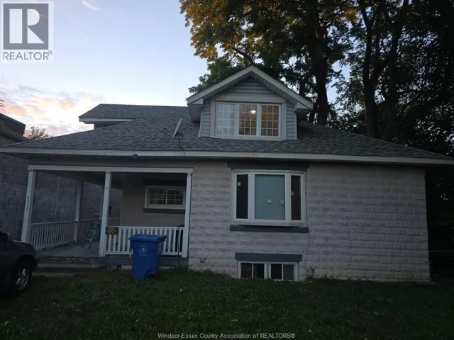 3272 PETER STREET, Windsor, Ontario N9E4V6