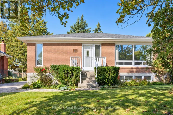 41 PRINCE CHARLES STREET, Halton Hills (Georgetown), Ontario L7G3T9