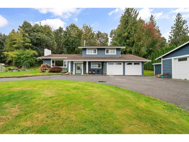 33456 CLAYBURN ROAD, Abbotsford, British Columbia V2S7T8