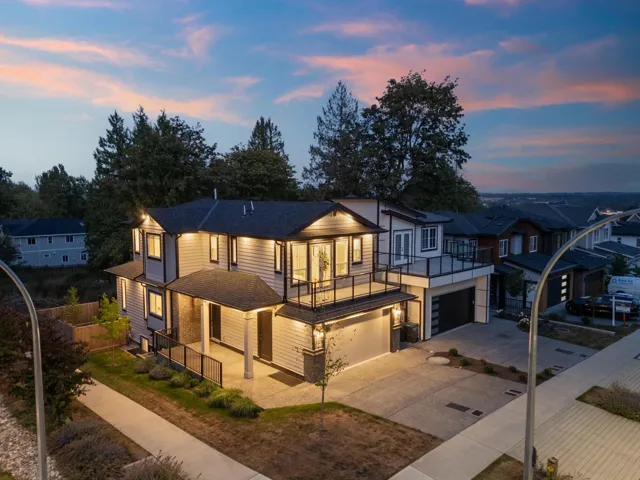 7028 205 STREET, Langley, British Columbia V2Y1S9