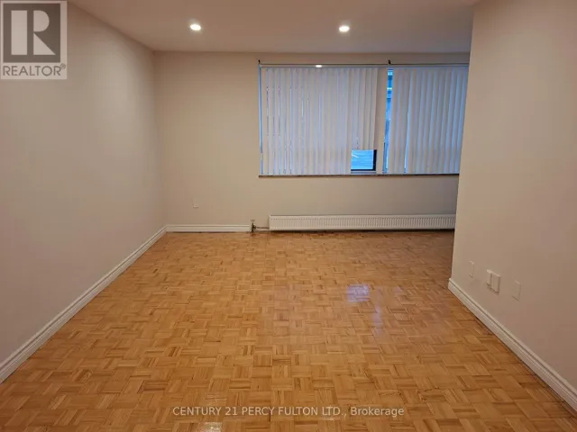 205 - 2202 WESTON ROAD, Toronto (Weston), Ontario M9N1Y3
