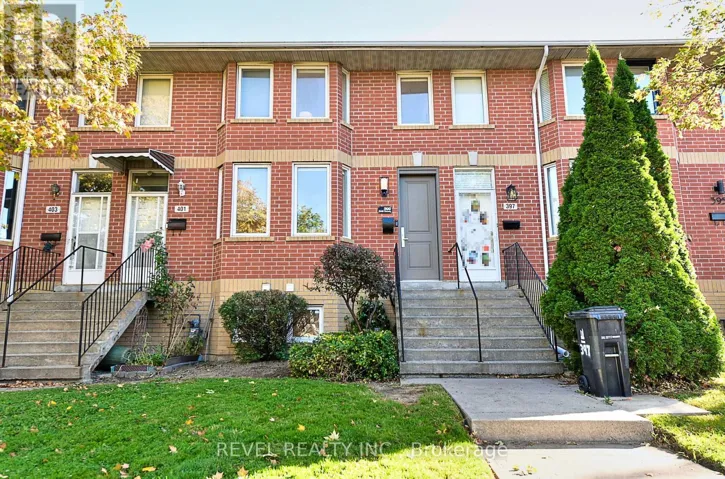 399 PERTH AVENUE, Toronto (Dovercourt-Wallace Emerson-Junction), Ontario M6P3Y5