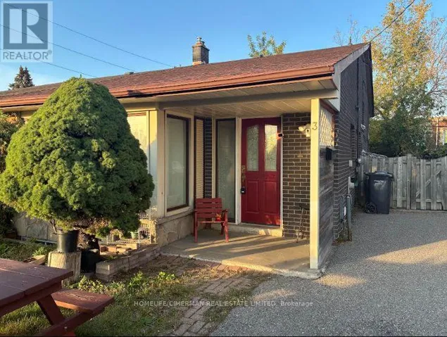3 BENTON STREET, Brampton (Bram East), Ontario L6W3B8