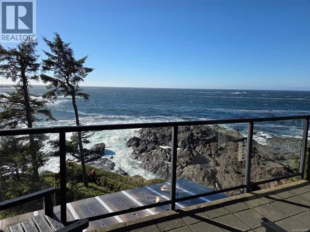 315 596 Marine Dr, Ucluelet, British Columbia V0R3A0