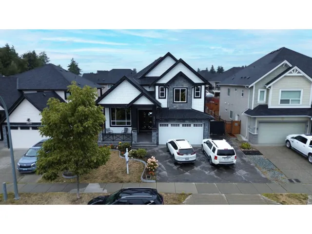 27641 LUNDERBERG AVENUE, Abbotsford, British Columbia V4X0B8