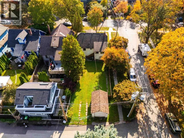 111 E 18 AVENUE, Vancouver, British Columbia V5E1E4