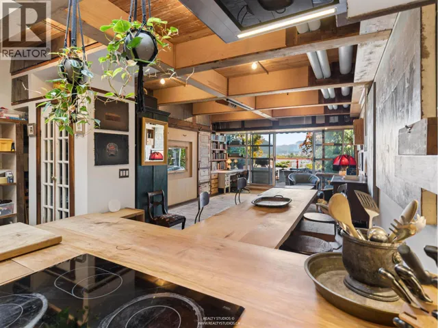 418 350 E 2ND AVENUE, Vancouver, British Columbia V5T4R8
