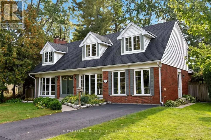 274 BELVENIA ROAD, Burlington (Shoreacres), Ontario L7L2G4