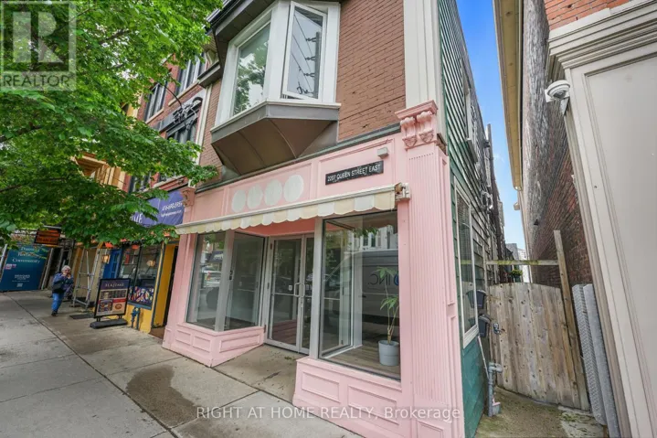 2 - 2207 QUEEN STREET E, Toronto (The Beaches), Ontario M4E1E8