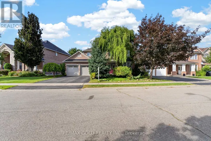 40 MALDIVES CRESCENT, Brampton (Vales of Castlemore), Ontario L6P1L3