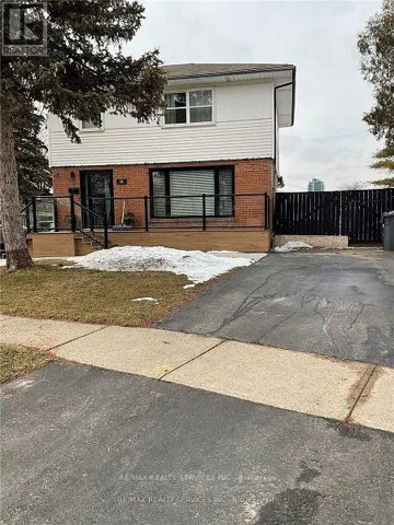 LOWER - 24 MORPETH ROAD, Brampton (Brampton East), Ontario L6W2Z2