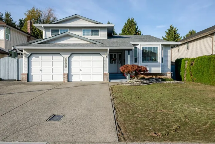 32145 CLINTON AVENUE, Abbotsford, British Columbia V2T5B5