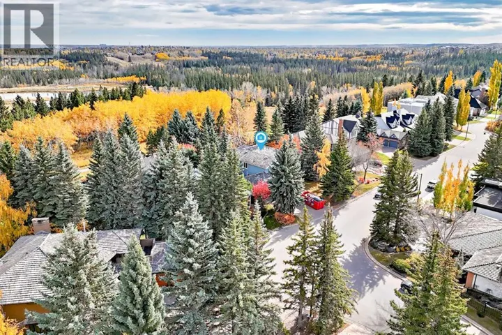 120 Woodacres Drive SW, Calgary, Alberta T2W4Z8