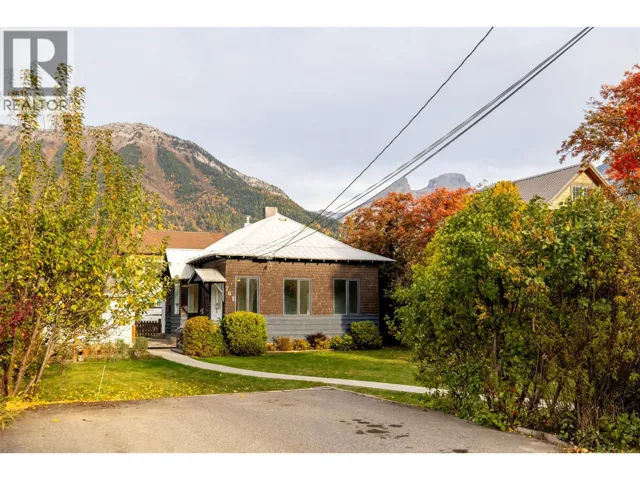 761 4th Avenue, Fernie, British Columbia V0B1M0