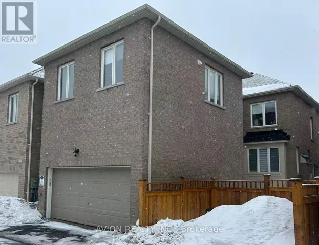 COACH HOUSE - 542 WHITES HILL AVENUE, Markham (Cornell), Ontario L6B0Z3