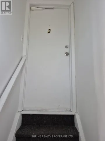 3 - 13 STERLING STREET, London East (East G), Ontario N5Y1Y4