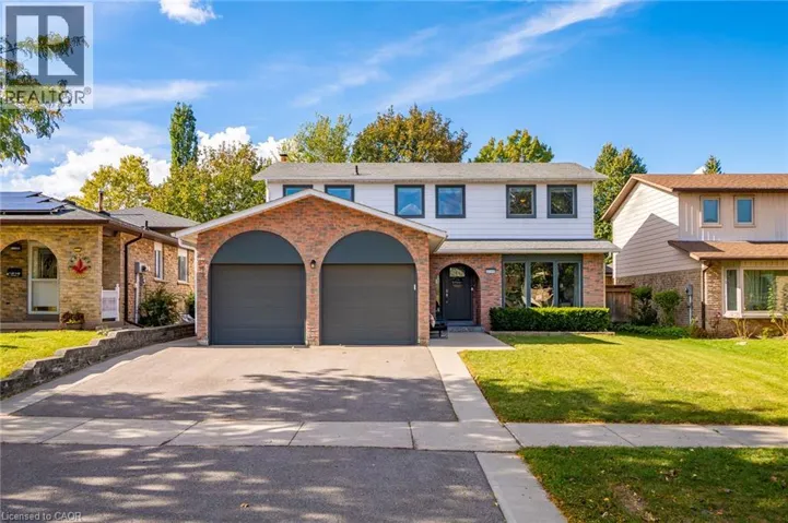 2595 CAVENDISH Drive, Burlington, Ontario L7P4A9
