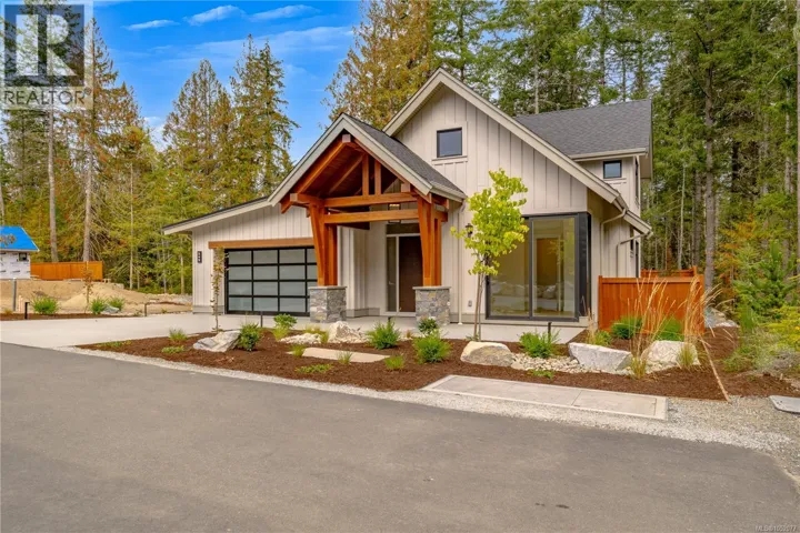 537 Balata Bay Dr, Qualicum Beach, British Columbia V9K0B9