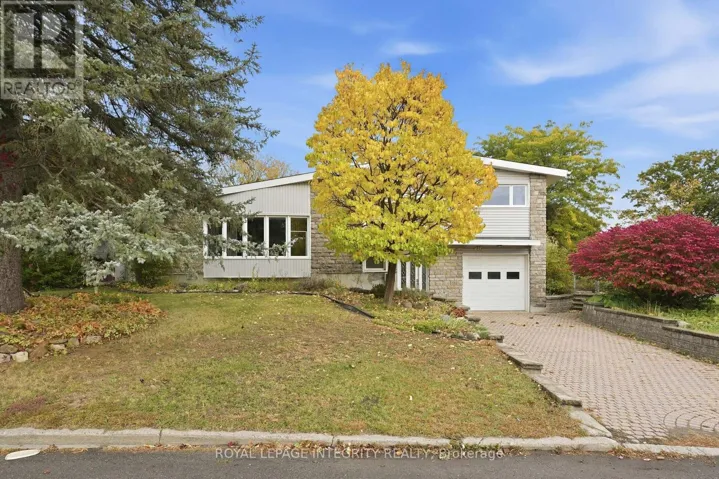 1861 APPLEFORD STREET, Ottawa, Ontario K1J6T5