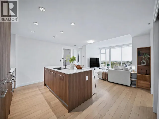 1005 4638 GLADSTONE STREET, Vancouver, British Columbia V5N0G5