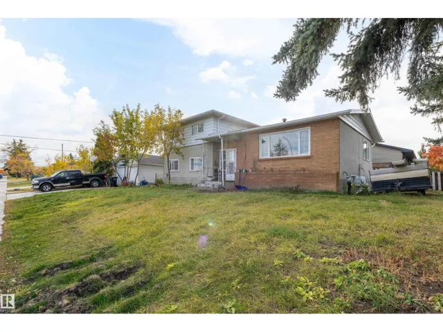 12808 92 ST NW, Edmonton, Alberta T5E3R4