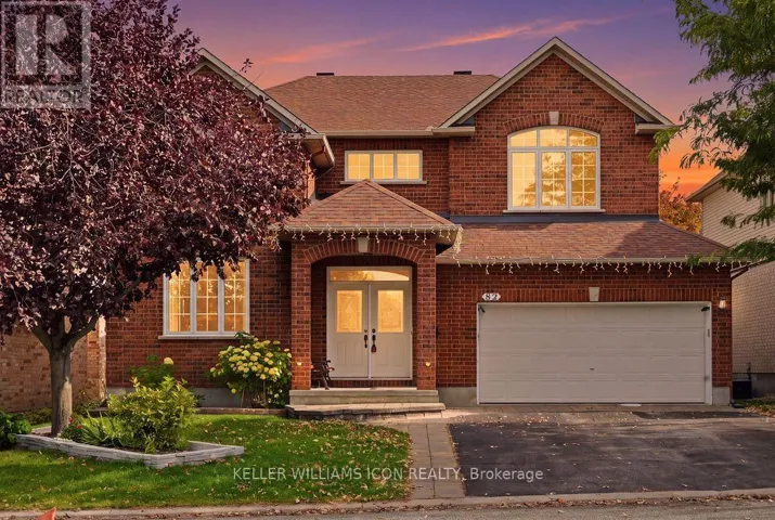 82 BROUGHTON STREET, Ottawa, Ontario K2K3N4