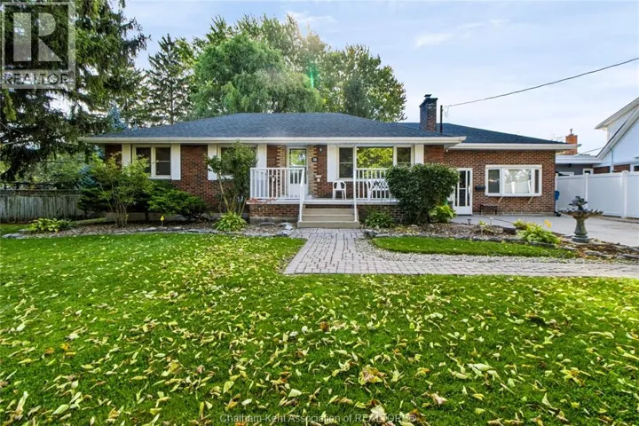 16 INDIAN CREEK ROAD West, Chatham, Ontario N7M2E1
