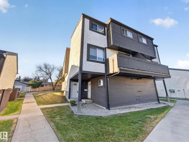 1514A 69 ST NW, Edmonton, Alberta T6K3R3