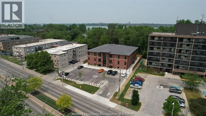 6550 WYANDOTTE STREET Unit# 103, Windsor, Ontario N8S1P2