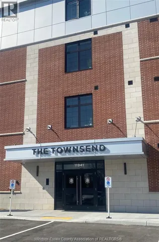 11941 TECUMSEH ROAD East Unit# 305, Tecumseh, Ontario N8N1L8