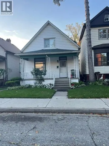 455 VERA PLACE, Windsor, Ontario N9A5W4