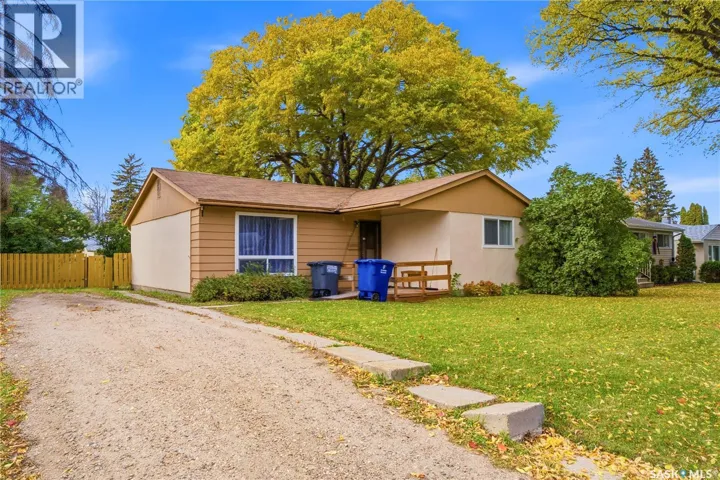 701 Y AVENUE N, Saskatoon, Saskatchewan S7L3L3