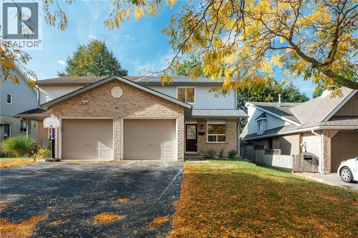 537B BARWICK Crescent, Waterloo, Ontario N2K3P4