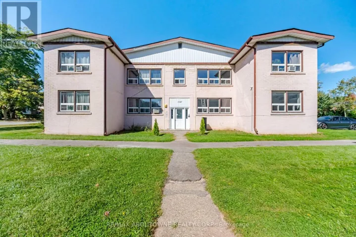 1 - 1047 CHURCHILL AVENUE E, Oakville (CP College Park), Ontario L6H2A7