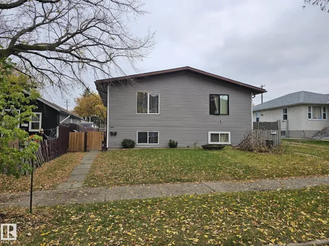 12906-12908 68 ST NW, Edmonton, Alberta T5C0E8