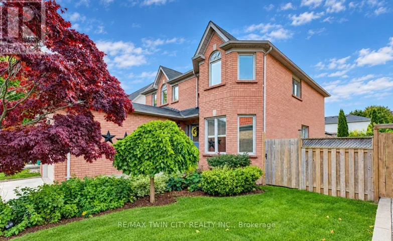 11 PEREGRINE CRESCENT, Cambridge, Ontario N1T1N9