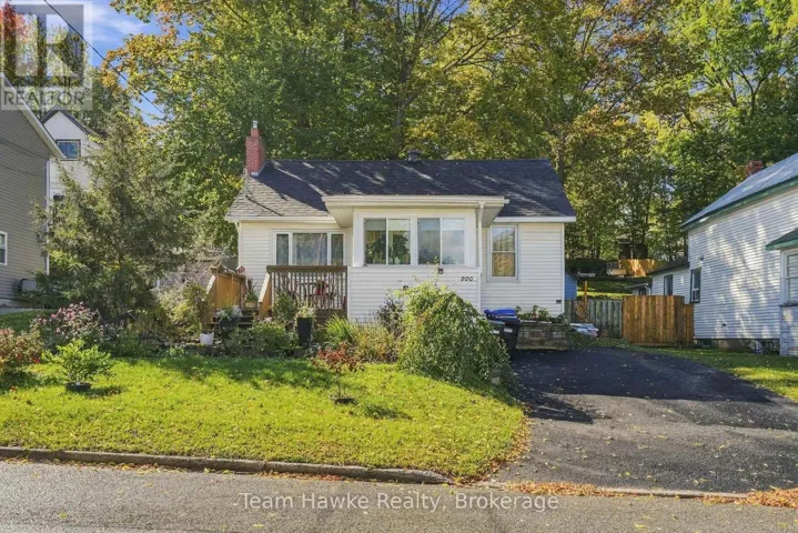 200 FIFTH STREET, Midland, Ontario L4R3W2